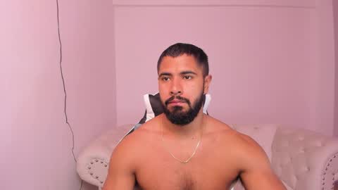santiago_huntt online show from 02/25/25, 11:30