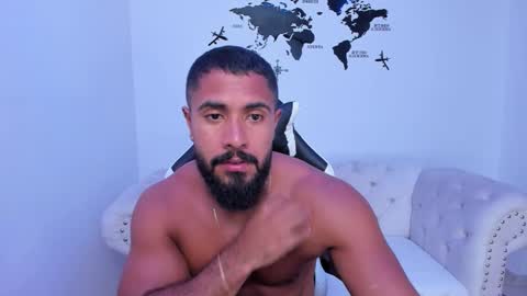 santiago_huntt online show from 09/10/25, 06:41