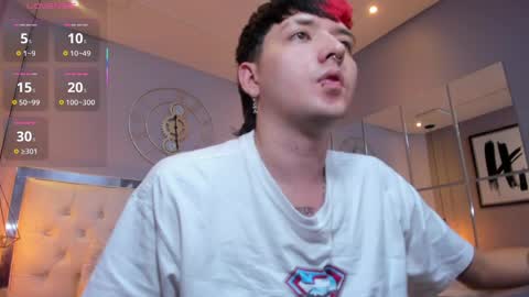 SANTIAGO  online show from 04/01/26, 11:24