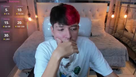 SANTIAGO  online show from 04/04/26, 10:40