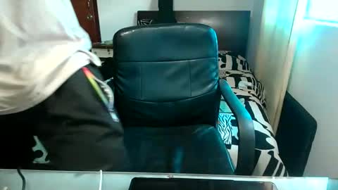 santiagolover1324 online show from 01/18/26, 01:37