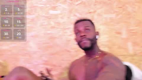 Snapshot of santiblack7 chatting on 11/20/25, 02:12 Santi online show from 11/20/25, 02:12