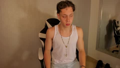 Julius Novachrono  online show from 09/27/25, 08:36