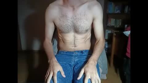 Snapshot of santifun33 chatting on 12/03/25, 05:04 Santiago online show from 12/03/25, 05:04