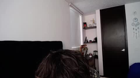 Snapshot of santii_rose chatting on 01/08/25, 02:35 Santii online show from 01/08/25, 02:35