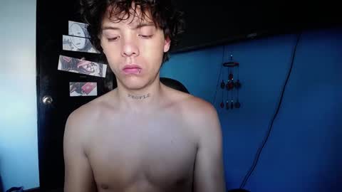 Snapshot of santii_rose chatting on 01/12/25, 02:30 Santii online show from 01/12/25, 02:30