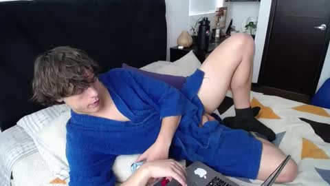 Snapshot of santii_rose chatting on 01/30/25, 06:21 Santii online show from 01/30/25, 06:21