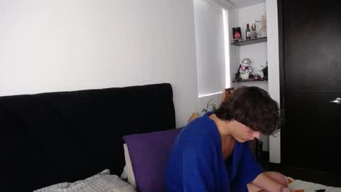 Snapshot of santii_rose chatting on 02/11/25, 09:14 Santii online show from 02/11/25, 09:14