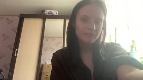 Sofia online show from 04/09/26, 07:36