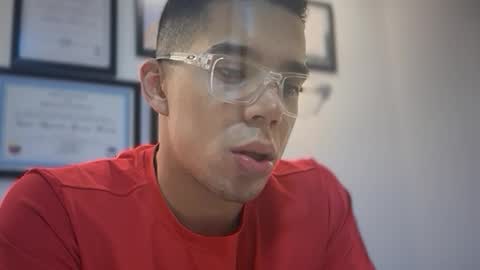 Snapshot of santoxxxkinney chatting on 02/02/26, 10:41 santoxxxkinney online show from 02/02/26, 10:41