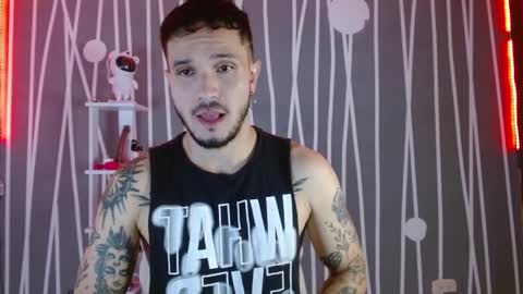 Santy Torres online show from 02/18/25, 03:10