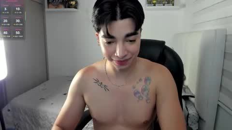 Mr. Santiago online show from 12/18/25, 01:39