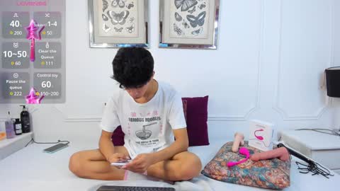 Snapshot of santy_carrington chatting on 01/08/25, 09:34 Santiago Carrington online show from 01/08/25, 09:34