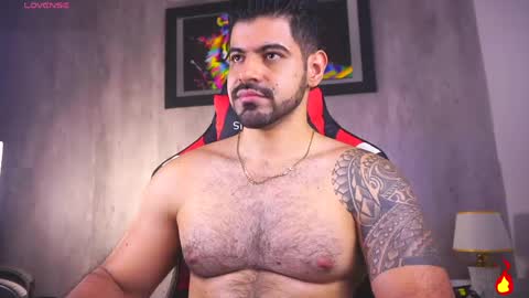 Snapshot of santy_king25 chatting on 04/26/26, 01:31 santiago online show from 04/26/26, 01:31