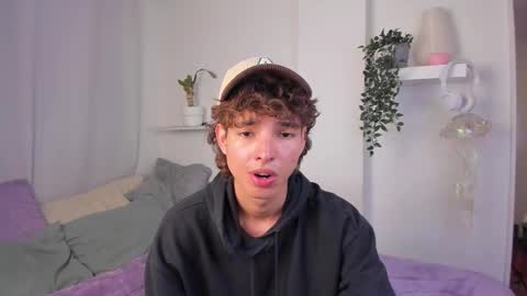 kitty online show from 02/02/26, 12:42