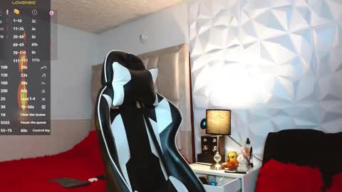 Snapshot of santyago_taylor chatting on 12/06/24, 07:45 Santyago online show from 12/06/24, 07:45