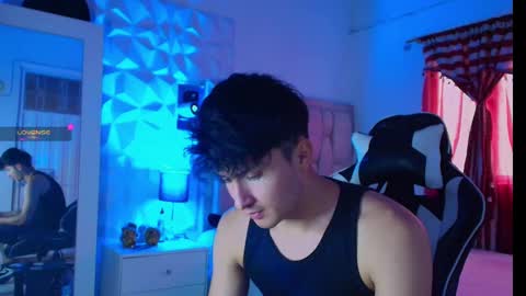 Snapshot of santyago_taylor chatting on 01/03/25, 06:57 Santyago online show from 01/03/25, 06:57