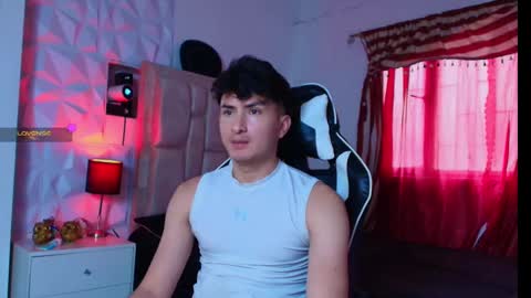 Snapshot of santyago_taylor chatting on 01/09/25, 07:08 Santyago online show from 01/09/25, 07:08