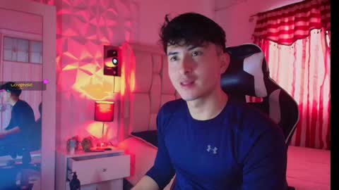 Snapshot of santyago_taylor chatting on 01/10/25, 02:45 Santyago online show from 01/10/25, 02:45