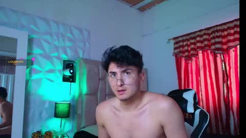 Snapshot of santyago_taylor chatting on 01/14/25, 08:59 Santyago online show from 01/14/25, 08:59