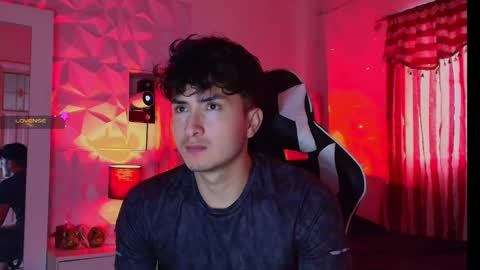 Snapshot of santyago_taylor chatting on 01/23/25, 06:56 Santyago online show from 01/23/25, 06:56