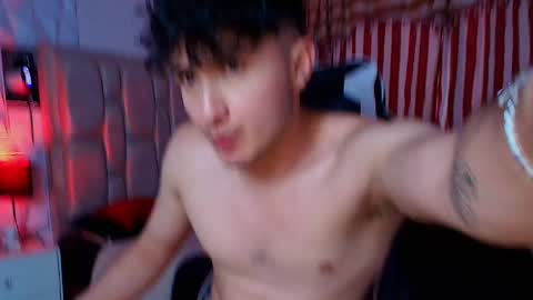 Snapshot of santyago_taylor chatting on 02/04/25, 10:55 Santyago online show from 02/04/25, 10:55