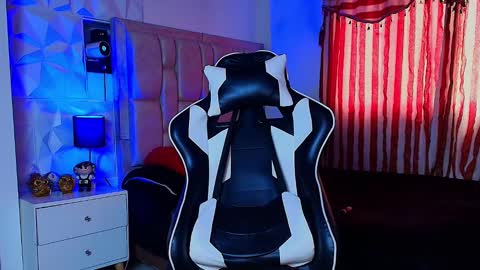 Snapshot of santyago_taylor chatting on 02/05/25, 07:10 Santyago online show from 02/05/25, 07:10