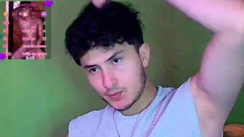 Snapshot of santyago_taylor chatting on 11/04/25, 07:02 Santyago online show from 11/04/25, 07:02