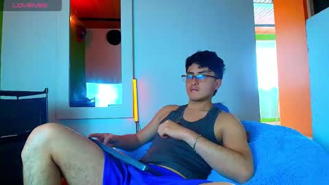 Snapshot of santyago_taylor chatting on 11/25/25, 07:14 Santyago online show from 11/25/25, 07:14