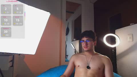Santyago online show from 05/19/26, 01:56