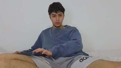 Snapshot of santybig18 chatting on 01/16/25, 07:17 santybig18 online show from 01/16/25, 07:17