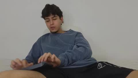 Snapshot of santybig18 chatting on 02/22/25, 03:23 santybig18 online show from 02/22/25, 03:23