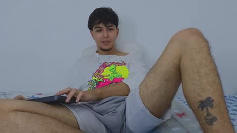 Snapshot of santybig18 chatting on 03/04/25, 12:01 santybig18 online show from 03/04/25, 12:01