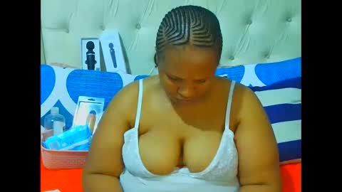 Snapshot of sanuche59670 chatting on 02/23/26, 01:36 sanuche59670 online show from 02/23/26, 01:36