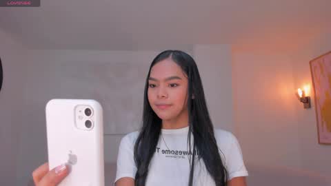 Snapshot of saphirajames chatting on 05/29/26, 02:31 Saphira James online show from 05/29/26, 02:31