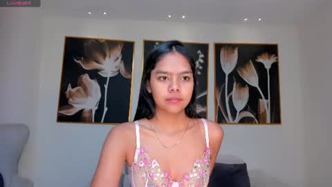 Saphira James online show from 06/13/26, 07:56