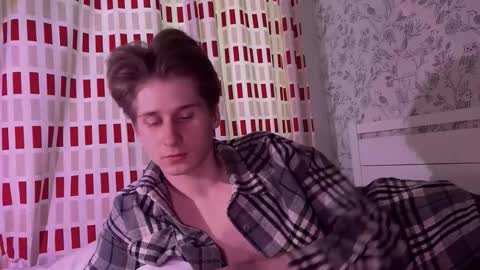 Snapshot of sapph1res chatting on 03/01/26, 06:04 sapph1res online show from 03/01/26, 06:04