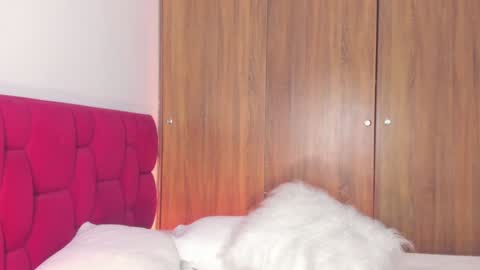 Snapshot of sara_699 chatting on 02/05/25, 03:31 Sara online show from 02/05/25, 03:31