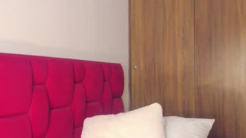 Snapshot of sara_699 chatting on 02/13/25, 02:09 Sara online show from 02/13/25, 02:09