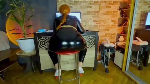 sara  foxy online show from 02/01/26, 02:10