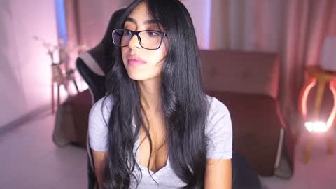 Sara  online show from 02/01/25, 04:00