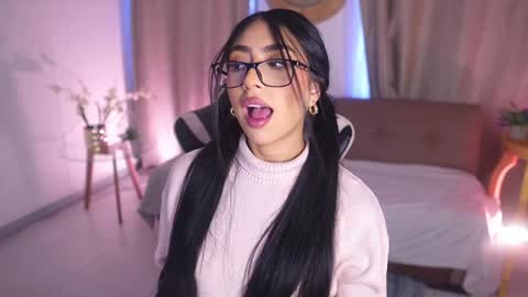 Sara  online show from 02/04/25, 12:11