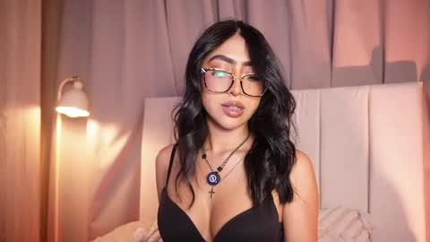 Sara  online show from 05/12/26, 11:35