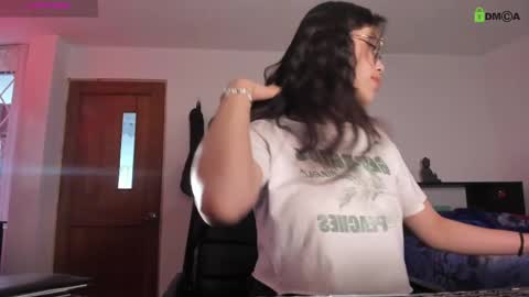 sara_aster online show from 04/03/26, 10:30