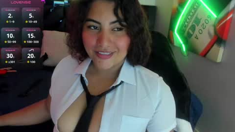 Snapshot of sara_bdsm chatting on 05/20/26, 03:07 sara_bdsm online show from 05/20/26, 03:07