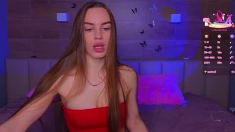 Sara online show from 02/12/26, 06:19