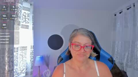 sara_garcia1 online show from 02/03/25, 05:24