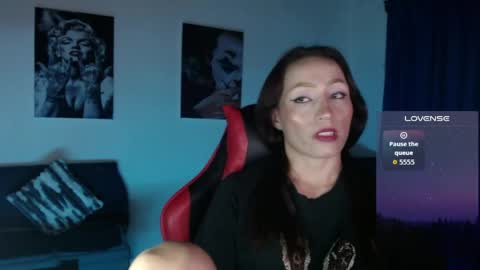 Sara online show from 05/17/26, 04:10
