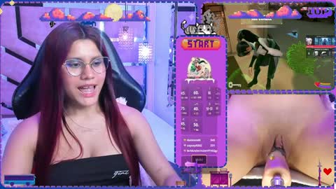 Snapshot of sara_hil chatting on 12/31/24, 05:11 Sara online show from 12/31/24, 05:11