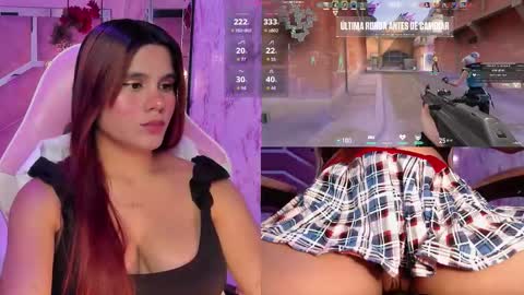 Snapshot of sara_hil chatting on 09/23/25, 08:45 Sara online show from 09/23/25, 08:45